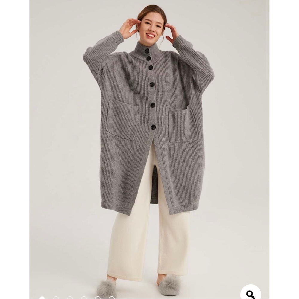 NAP Box-Cut Ample Cardi